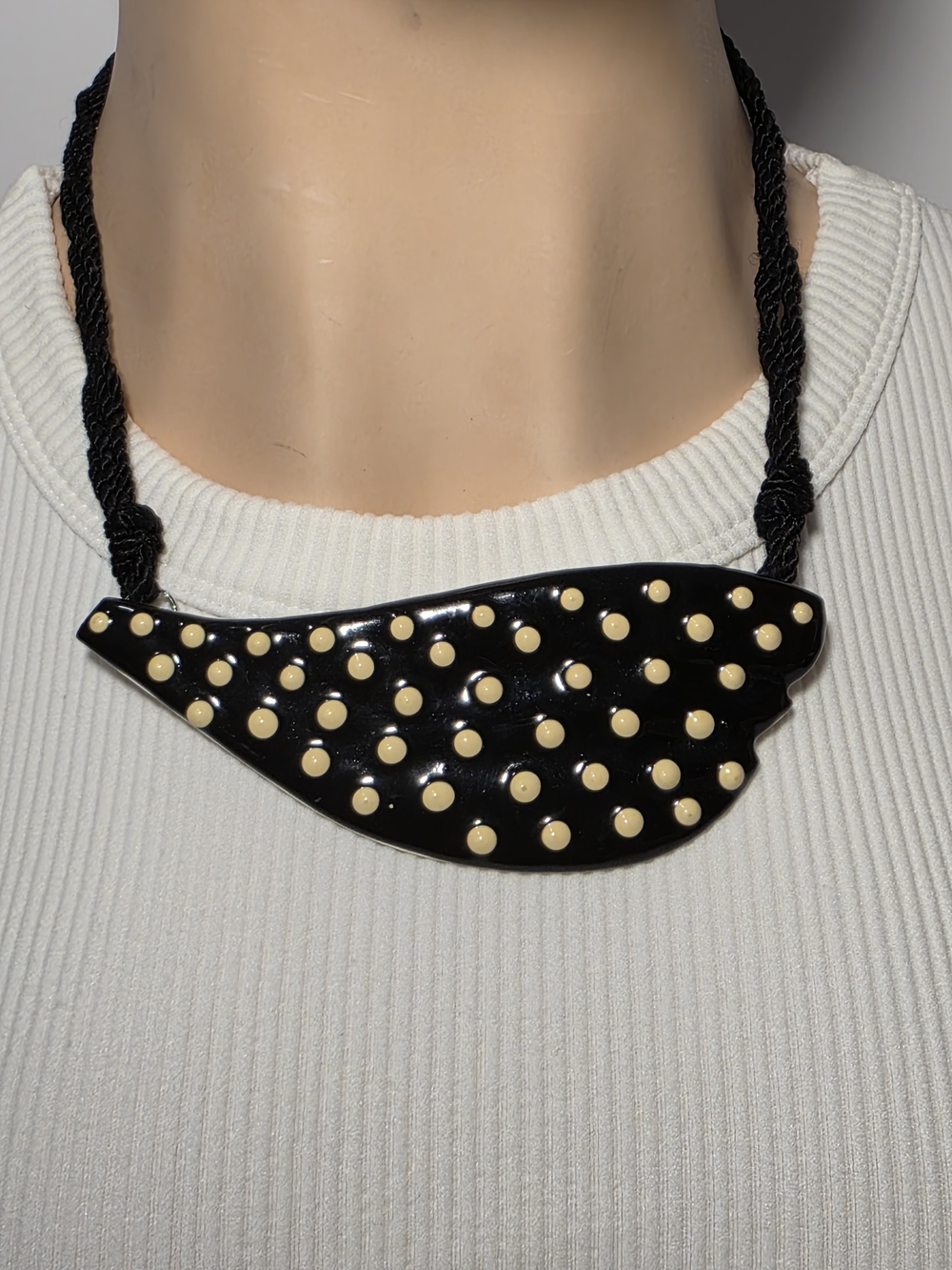 Vintsge Black & Cream Polka Dot Enamel Coated Chunky Retro Necklace 80's 90's